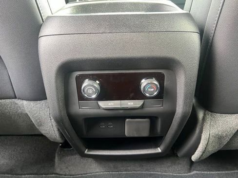 New 2026 Chevrolet Traverse LT w/ Midnight/Sport Edition image 15