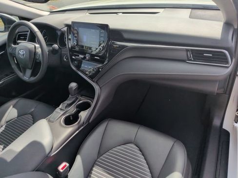 Used 2024 Toyota Camry SE w/ Convenience Package FWD image 19