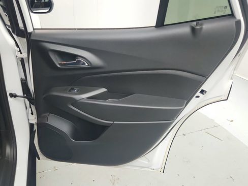 Used 2024 Chevrolet Trax ACTIV FWD image 26
