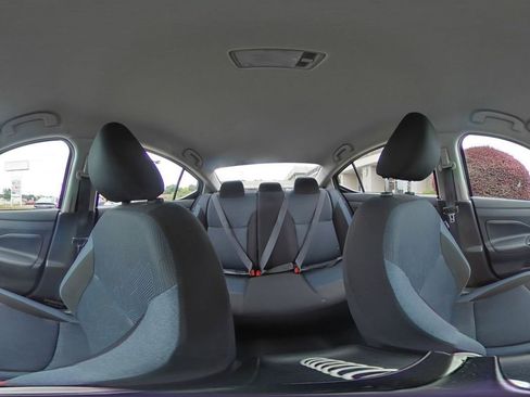 Used 2025 Nissan Versa SV FWD image 41