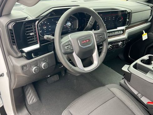 New 2026 GMC Sierra 1500 Elevation image 6