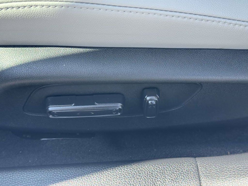Certified 2024 Acura Integra FWD image 18