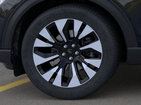 New 2026 Ford Explorer Platinum image 19