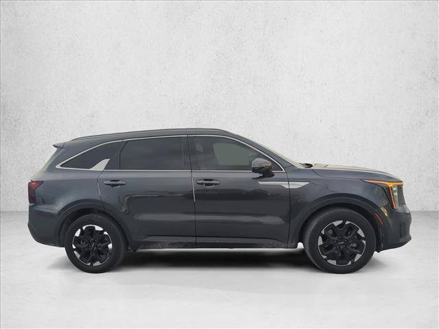 Used 2024 Kia Sorento S FWD image 4