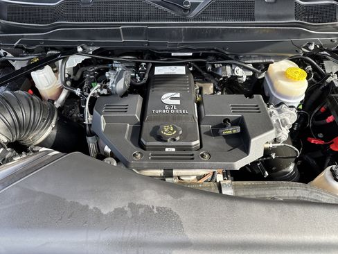 Used 2024 RAM 2500 Big Horn w/ Night Edition image 31