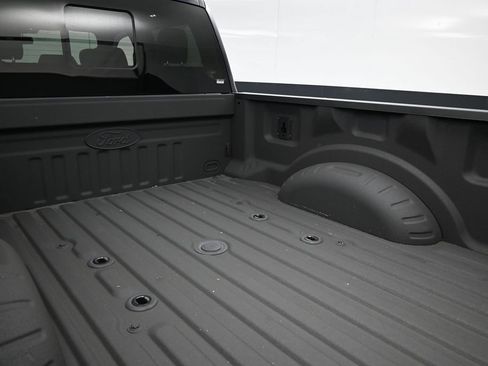 Used 2022 Ford F250 Lariat w/ Black Appearance Package AWD/4WD image 19