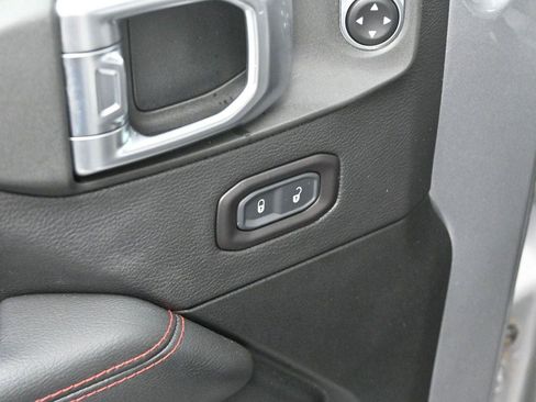 Used 2020 Jeep Gladiator Rubicon AWD/4WD image 11