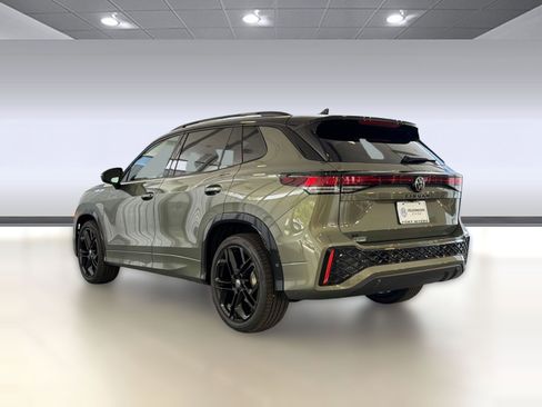 New 2026 Volkswagen Tiguan SE R-Line FWD image 3
