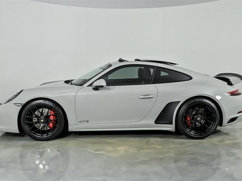 Used 2018 Porsche 911 GT3 RS image 7