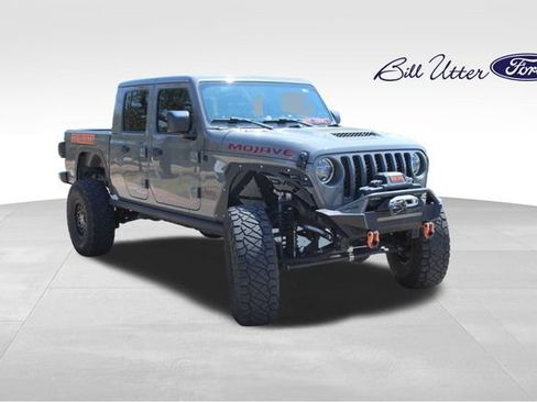 Used 2020 Jeep Gladiator Mojave AWD/4WD image 3
