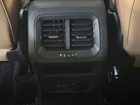 Certified 2024 Volkswagen Tiguan SE R-Line image 16