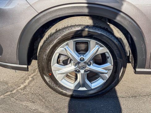 Certified 2025 Honda HR-V LX image 11