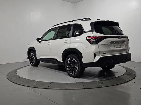 New 2026 Subaru Forester Touring AWD/4WD image 3