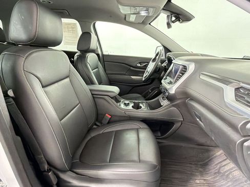 Used 2023 GMC Acadia SLT w/ Technology Package FWD image 28