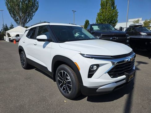 New 2026 Chevrolet TrailBlazer LT w/ Driver Confidence Package image 7