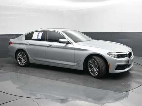 Used 2019 BMW 530i xDrive w/ Convenience Package image 7