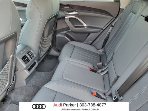 Used 2025 Audi Q5 Premium Plus w/ Premium Plus AWD/4WD image 8