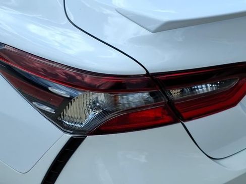 Used 2023 Toyota Camry SE FWD image 10