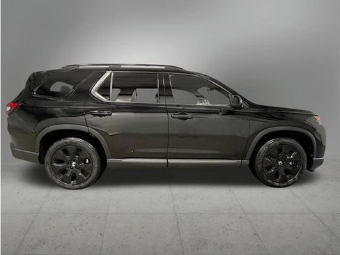 New 2026 Honda Pilot Black Edition image 8