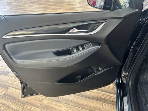 Used 2024 Buick Enclave Essence w/ Sport Touring Edition FWD image 10