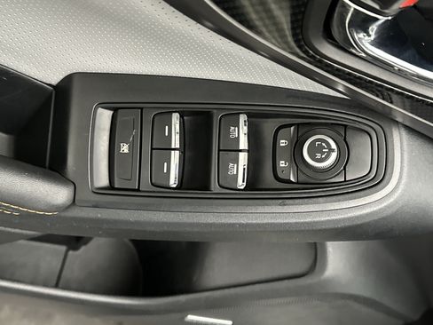Used 2018 Subaru Crosstrek 2.0i Limited AWD/4WD image 19