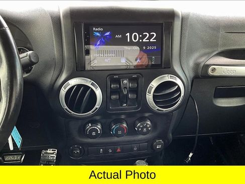 Used 2016 Jeep Wrangler Unlimited Sahara w/ Connectivity Group image 6