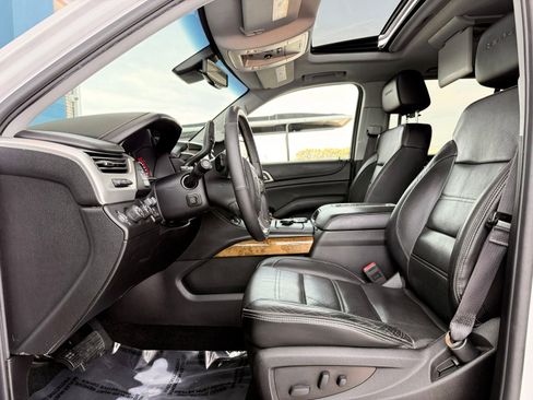 Used 2016 GMC Yukon Denali w/ Open Road Package AWD/4WD image 18