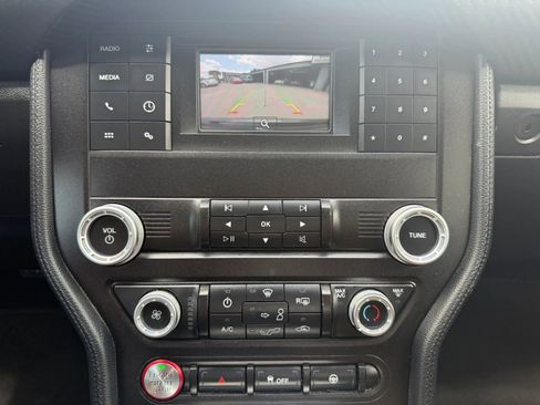 Used 2019 Ford Mustang Coupe image 18