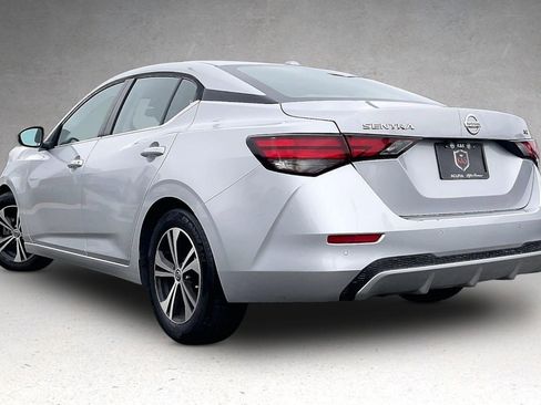 Used 2021 Nissan Sentra SV FWD image 3
