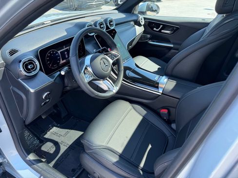 Used 2026 Mercedes-Benz GLC 300 4MATIC image 11
