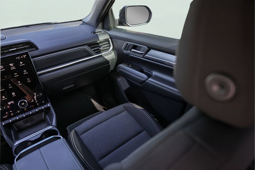 Used 2026 GMC Terrain Elevation w/ Technology Package II FWD image 27