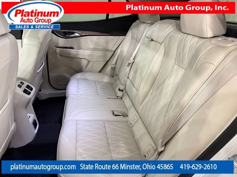 Used 2023 Buick Envision Avenir AWD/4WD image 29
