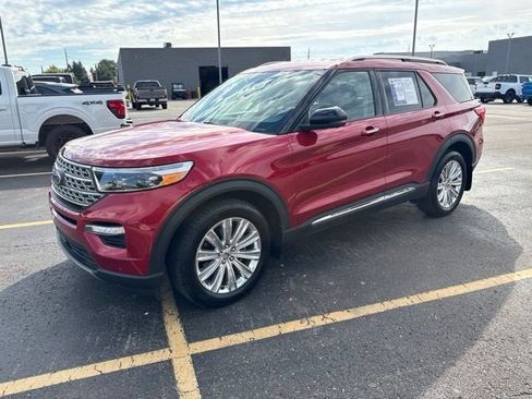 Used 2021 Ford Explorer Limited w/ Equipment Group 301A AWD/4WD image 17