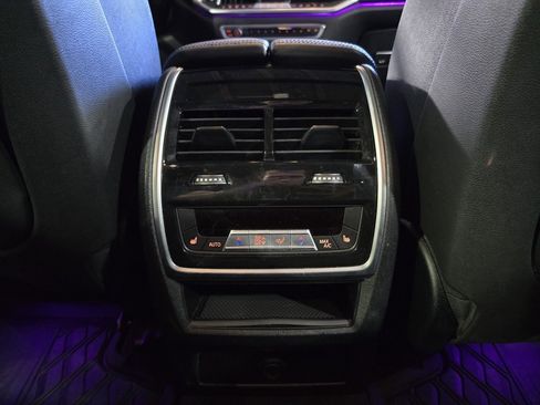 Used 2022 BMW X5 xDrive45e w/ Climate Comfort Package image 28