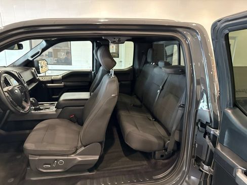 Used 2016 Ford F150 XLT w/ Equipment Group 302A Luxury AWD/4WD image 19