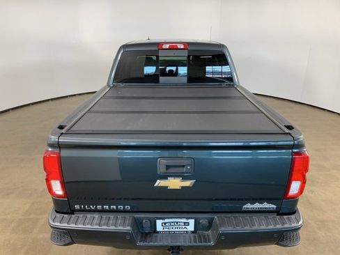 Used 2018 Chevrolet Silverado 1500 High Country image 11