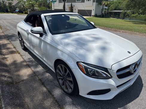 Used 2018 Mercedes-Benz C 300 Cabriolet image 4