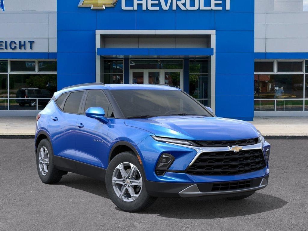 New 2026 Chevrolet Blazer LT w/ Convenience Package FWD image 7
