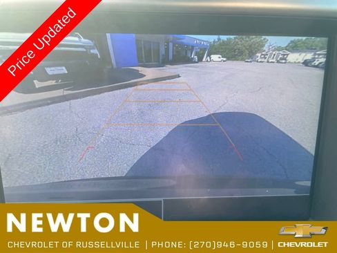 Used 2023 GMC Acadia SLE FWD image 6