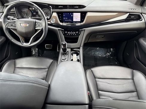 Used 2024 Cadillac XT6 Sport w/ Platinum Package image 17