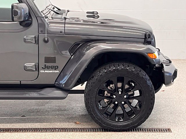 Used 2021 Jeep Gladiator Overland AWD/4WD image 4