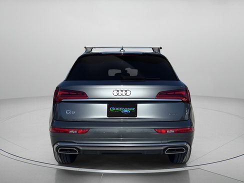 Used 2022 Audi Q5 2.0T Premium w/ Convenience Package image 4