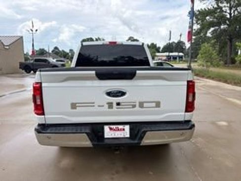 Used 2022 Ford F150 XLT w/ Trailer Tow Package RWD image 5