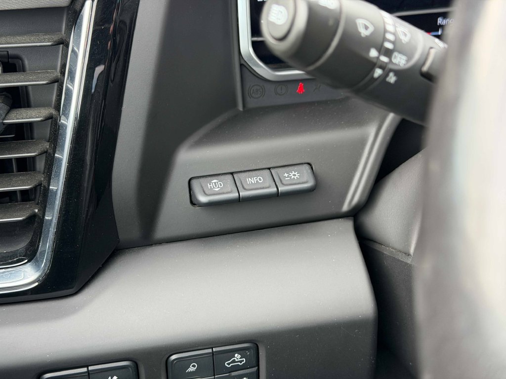 Used 2022 GMC Sierra 1500 Denali w/ Technology Package AWD/4WD image 42