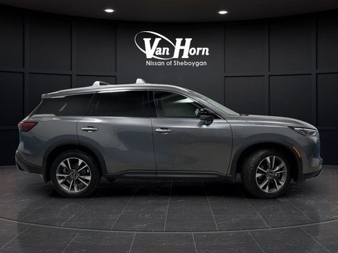 Used 2024 INFINITI QX60 Luxe image 2