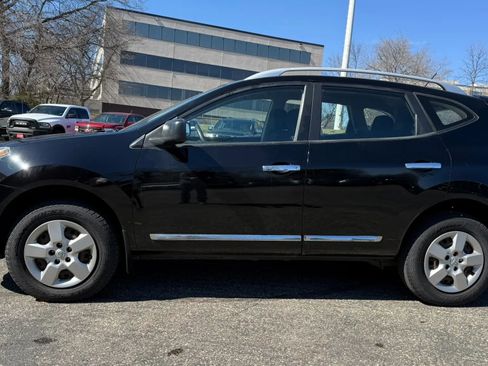 Used 2015 Nissan Rogue S w/ Convenience Package AWD/4WD image 5