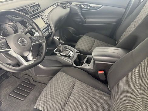 Used 2021 Nissan Rogue Sport SV AWD/4WD image 13