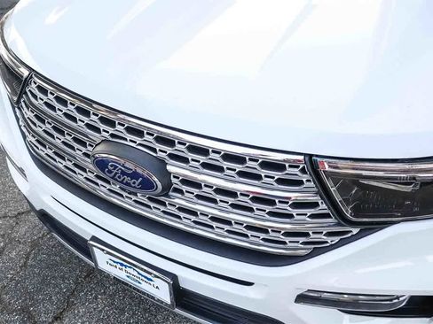 Used 2023 Ford Explorer Limited w/ Equipment Group 301A image 8