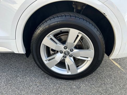 Used 2018 Audi Q5 2.0T Premium w/ Convenience Package image 22