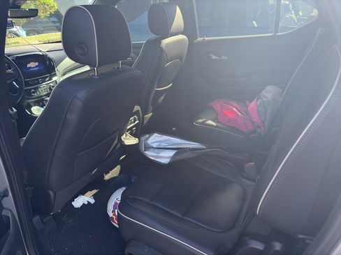 Used 2023 Chevrolet Traverse Premier w/ Redline Edition image 4